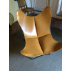 Fauteuil AA BUTTERFLY en cuir miel